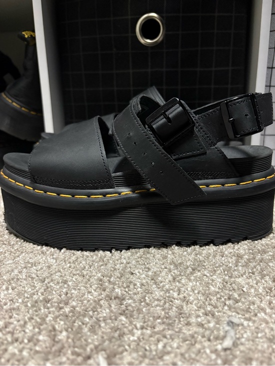 Dr. Martens Shoes - Womens Dr. Martens Voss Platform Sandal - Black
